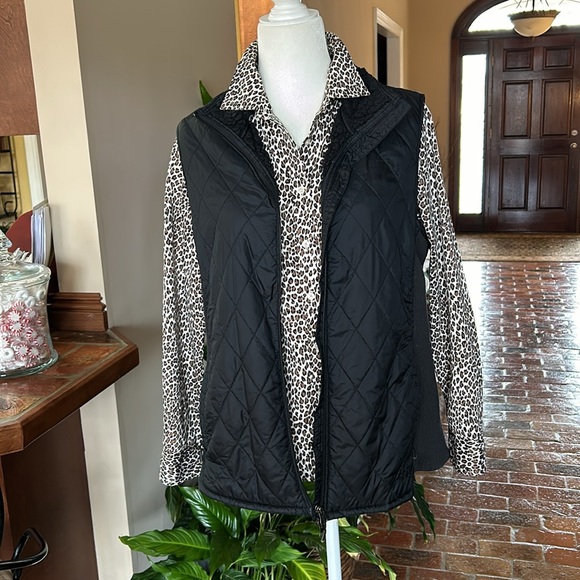 Talbots animal print fitted button up shirt sz 10P - Picture 7 of 14